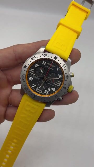 Video de Breitling Endurance Pro Ironman 44mm - AÇO/MOSTRADOR PRETO - SILICONE