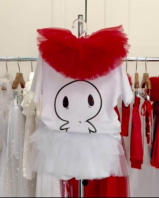 Vídeo de Camiseta Branca Fantasminha