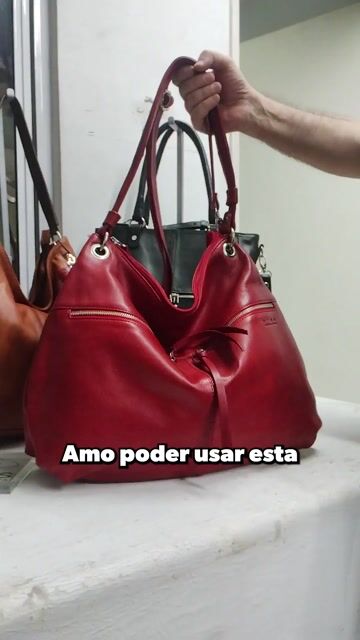 Video de Cartera DYMS Gondola Cuero 2 cierres al frente A 4363