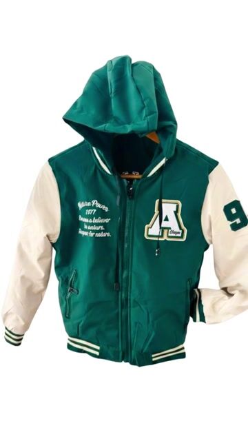 Video de CAMPERA UNIVERSITARIA REVERSIBLE