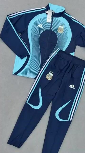 Video de CONJUNTO ARGENTINA RETRO 2006 AZUL ROMPEVIENTO