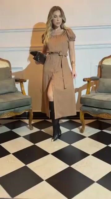 Video de Vestido Midi Botoes Na Frente Cinto - 215165