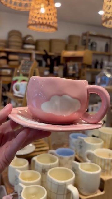 Video de TAZA Y PLATO NUBE PINK