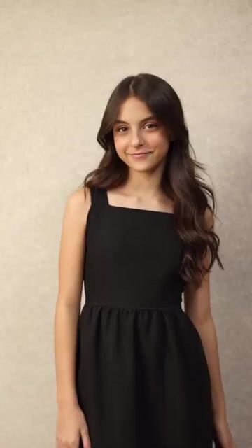 Video de Vestido em Popeline Mirela 8861