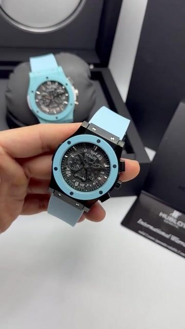 Video de Hublot Classic Chrono 45mm - AÇO PRETO/MOSTRADOR SKELETON PRETO - SILICONE