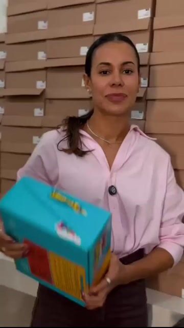 Vídeo de Tênis de Rodinha Infantil - 28 ao 36 -Pink