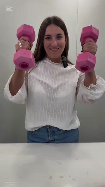 Video de Par de Mancuernas de 2 kilos Color ROSA