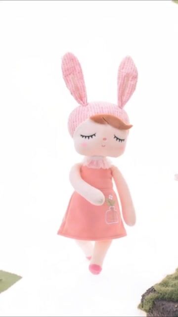 Video de METOO DOLL - BONECA ANGELA 35CM CLÁSSICA - ROSE