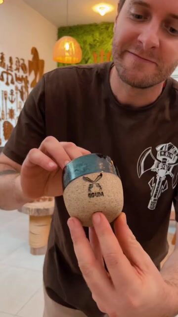 Vídeo de Copo Cerâmica Ogum - 7cm Diam