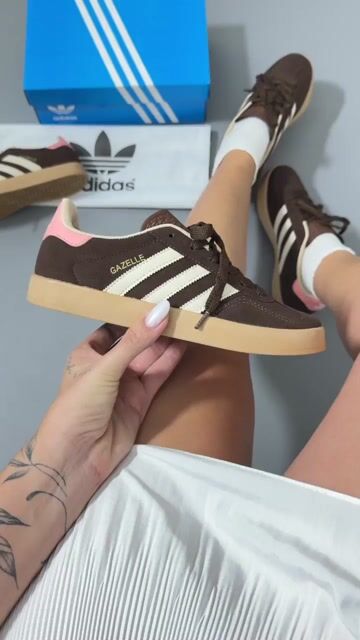 Video de Tênis Adidas Grazelle Bege/Café