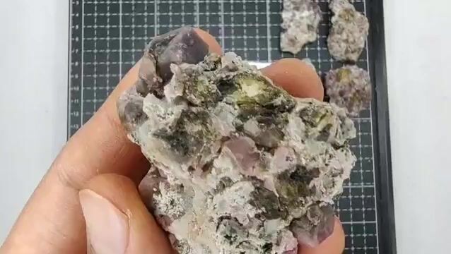 Video de 203 gr Granate Rosa de Coahuila (6 pz) - Minerales de Colección