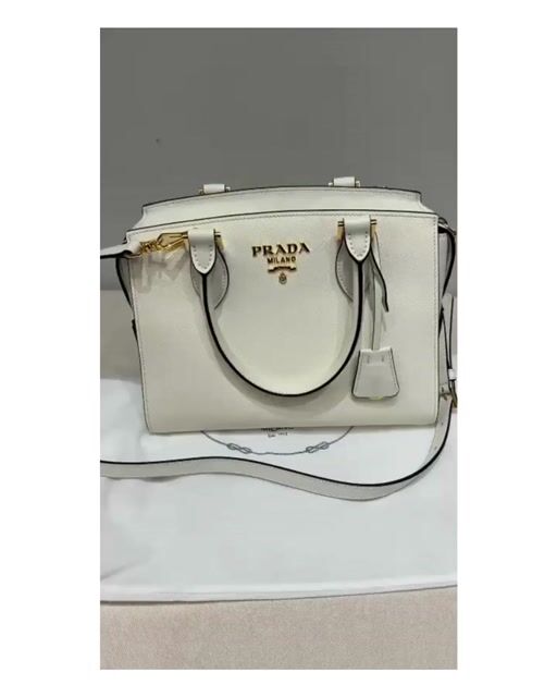Vídeo de Bolsa Prada Saffiano Soft Leather Tote Branca
