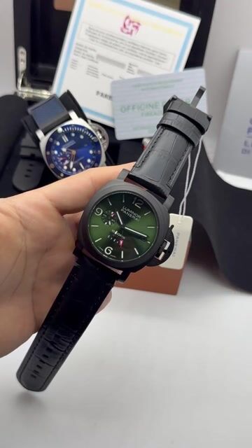 Video de Panerai Luminor Dieci Giorni GMT 43mm - AÇO PRETO/MOSTRADOR VERDE - COURO