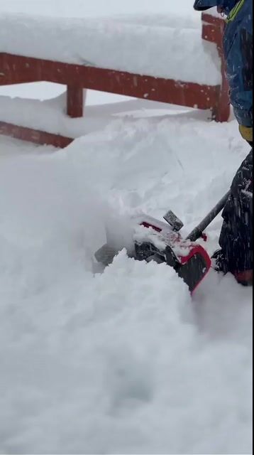 Video de QUITANIEVES BARRENIEVES INALAMBRICO GE-ST 36/40 Li E-Solo