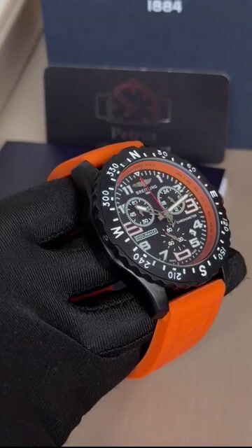 Video de Breitling Chronometer 48mm - AÇO PRETO/MOSTRADOR PRETO COM LARANJA - SILICONE