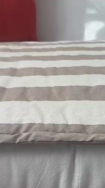 Video de PILLOW RAYADO HABANO REVERSIBLE