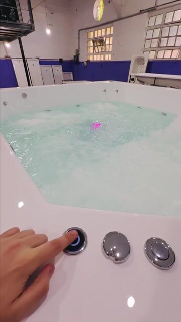 Video de Minipiscina Hidromasaje con Camilla 2.20 (Armado Premium 2)