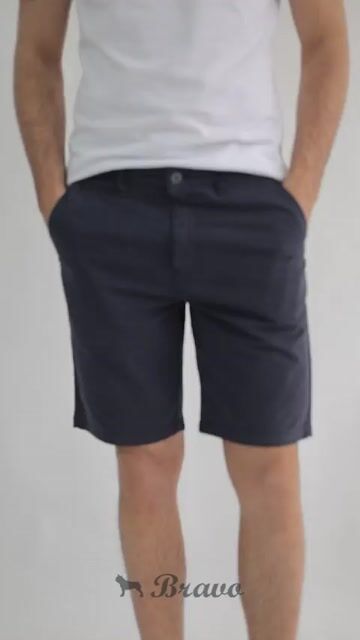 Video de Bermuda de gabardina china BLAZ azul marino