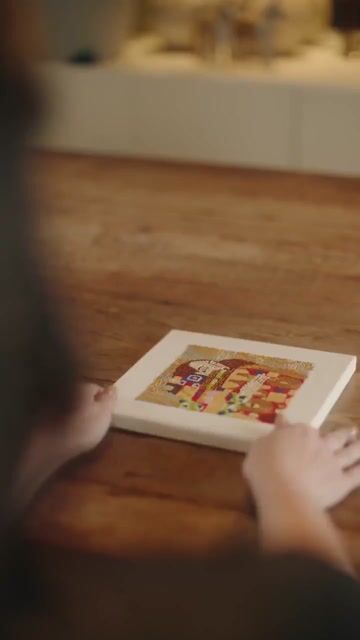 Vídeo de KIT para Bordar: “Die Umarmung” (O abraço) – Gustav Klimt