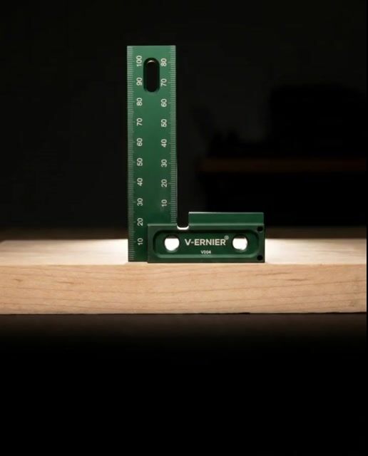 Vídeo de Esquadro Monobloco de Precisão 90° 100 mm - V004