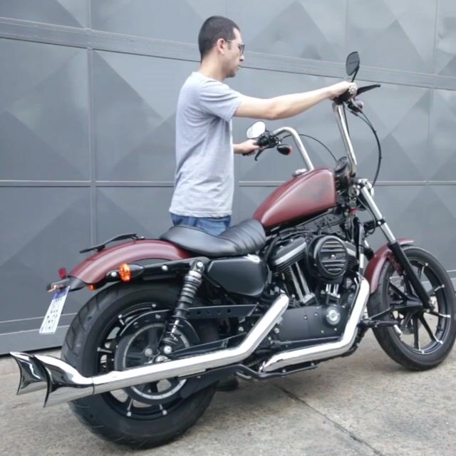 Video de ESCAPE DUO CHICANO (FISHTAIL) - SPORTSTER XL