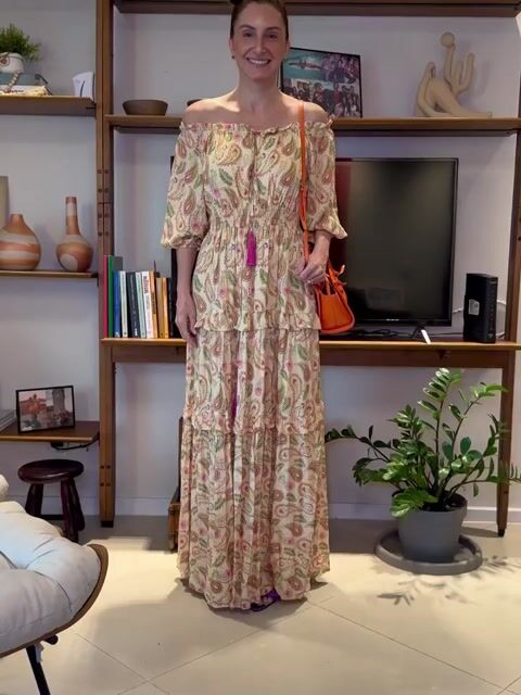 Vídeo de Vestido Longo Infinity