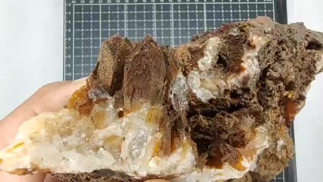 Video de 1.5 kg Cuarzo Hematoidal Tangerine Wulfenita 2 Minerales Colección
