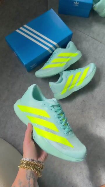 Video de Adidas Adizero Adios Pro 4 - Premium