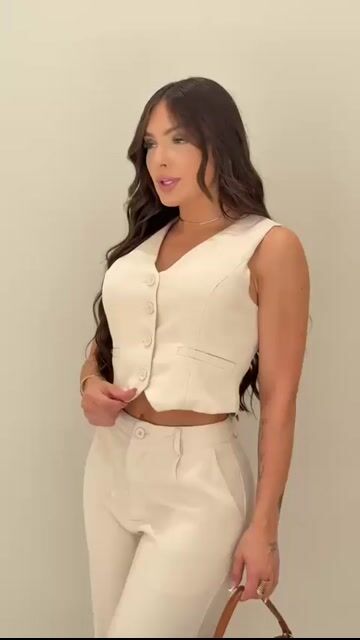 Video de Conjunto feminino com colete e calça