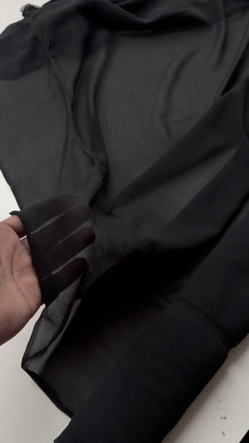 Vídeo de Tecido Georgete De Seda Preto Desbotado