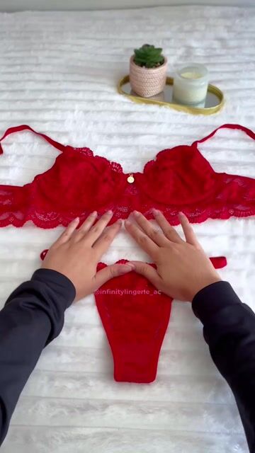 Vídeo de CONJUNTO BELLA VERMELHO