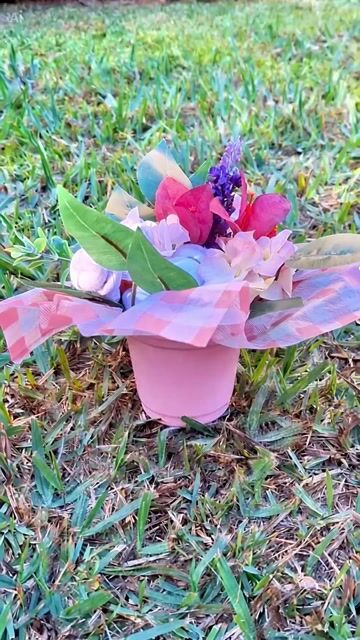 Vídeo de Mini Bouquet de Roupinhas Amor-Perfeito