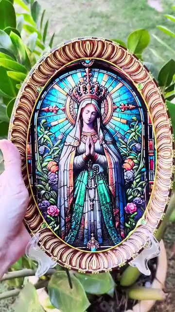 Video de Quadro de mesa/parede oval Nossa Senhora de Fátima