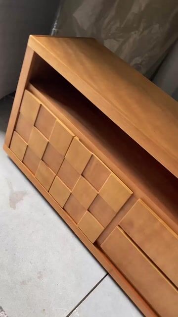 Video de Rack Nobre 1.90m - Madeira