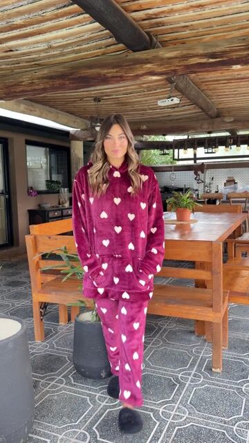 Video de CONJUNTO POLAR SOFT CORAZON BORDO