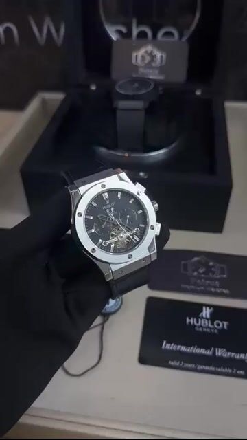 Video de Hublot Tourbillon 47mm - AÇO/MOSTRADOR PRETO - SILICONE E COURO
