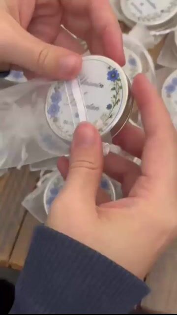 Vídeo de kit 70 vela aromática em latinha para lembrancinha