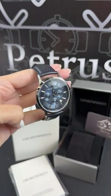 Video de Emporio Armani AR2473 43mm - Aço/Mostrador Azul - COURO
