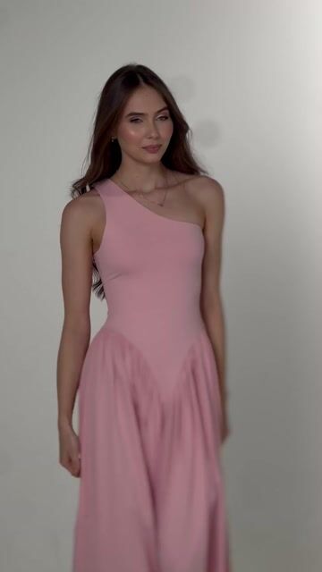 Vídeo de VESTIDO LONGUETE THAMARA