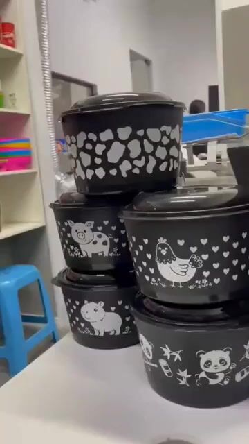 Video de Kit 5 Potes Porta Mantimentos 1500ml Preto Tampa Preta Cozinha Clássica Organizador Alimentos BPA Free