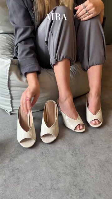 Vídeo de Peep Toe Croco Off White Carla