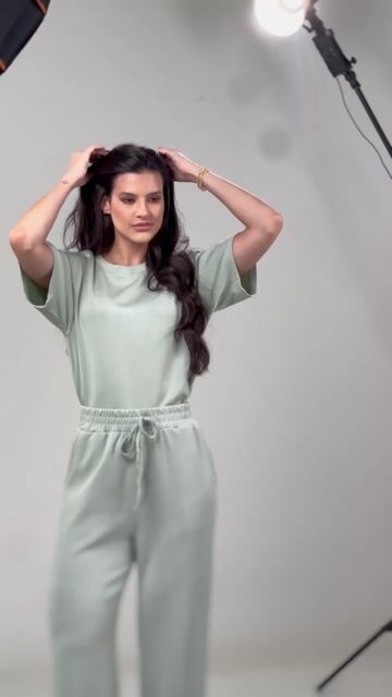Vídeo de CONJUNTO MOLETINHO NAOMI