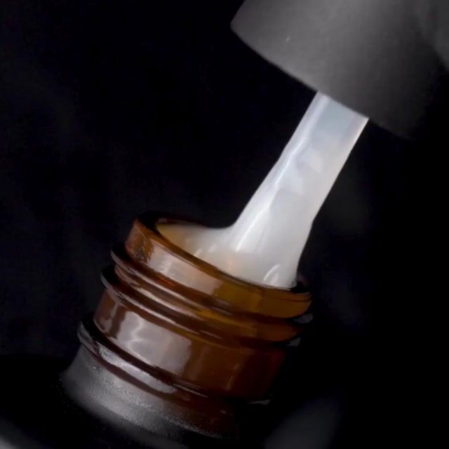 Video de Builder Gel In A Bottle 15ml - Milky - Pink Mask