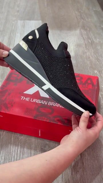 Video de ZAPATILLA TOP XTI143077