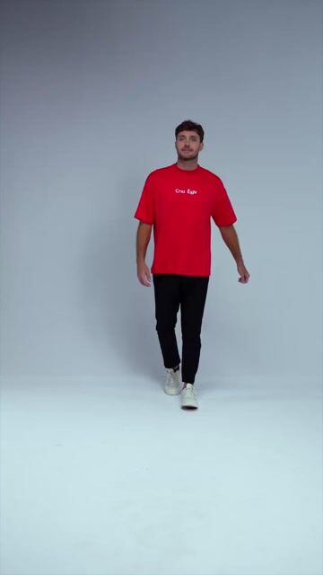 Vídeo de Camiseta Oversized Cristã "Isaias" Streetwear Premium