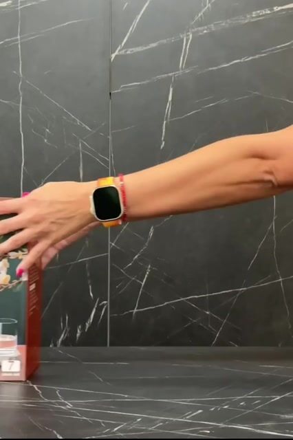 Video de SET BOTELLA + VASOS X6 FUMÉ
