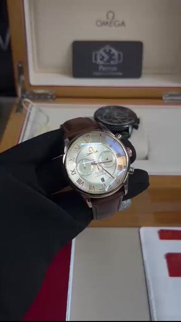 Video de Omega chronograph 45mm - AÇO ROSE/MOSTRADOR BRANCO - COURO