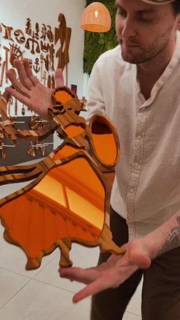 Vídeo de Obá Espelhada Laranja - 45cm Alt