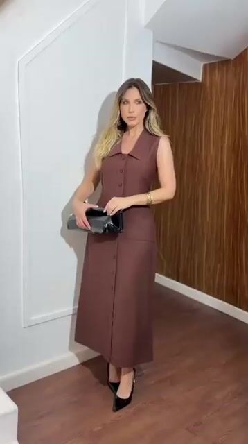 Video de Vestido Midi Com Gola E Bolso - 215186