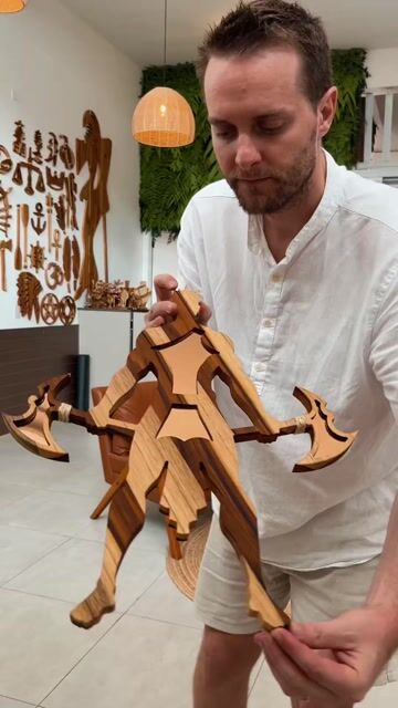 Vídeo de Xangô Espelhado Marrom - 45cm Alt